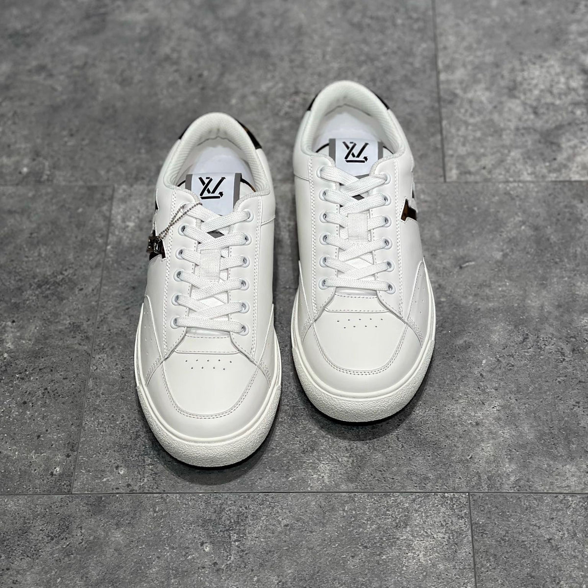 LOU TRAINERS