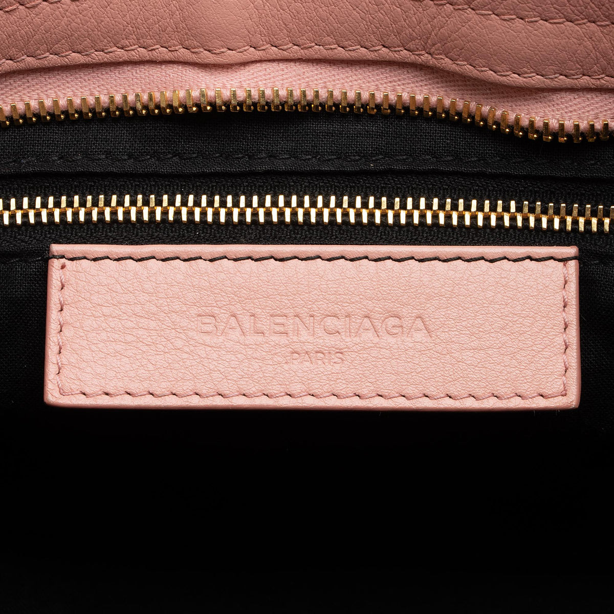 Balenciaga Agneau Metal Plate Classic City Satchel (SHF-B6AuKw)