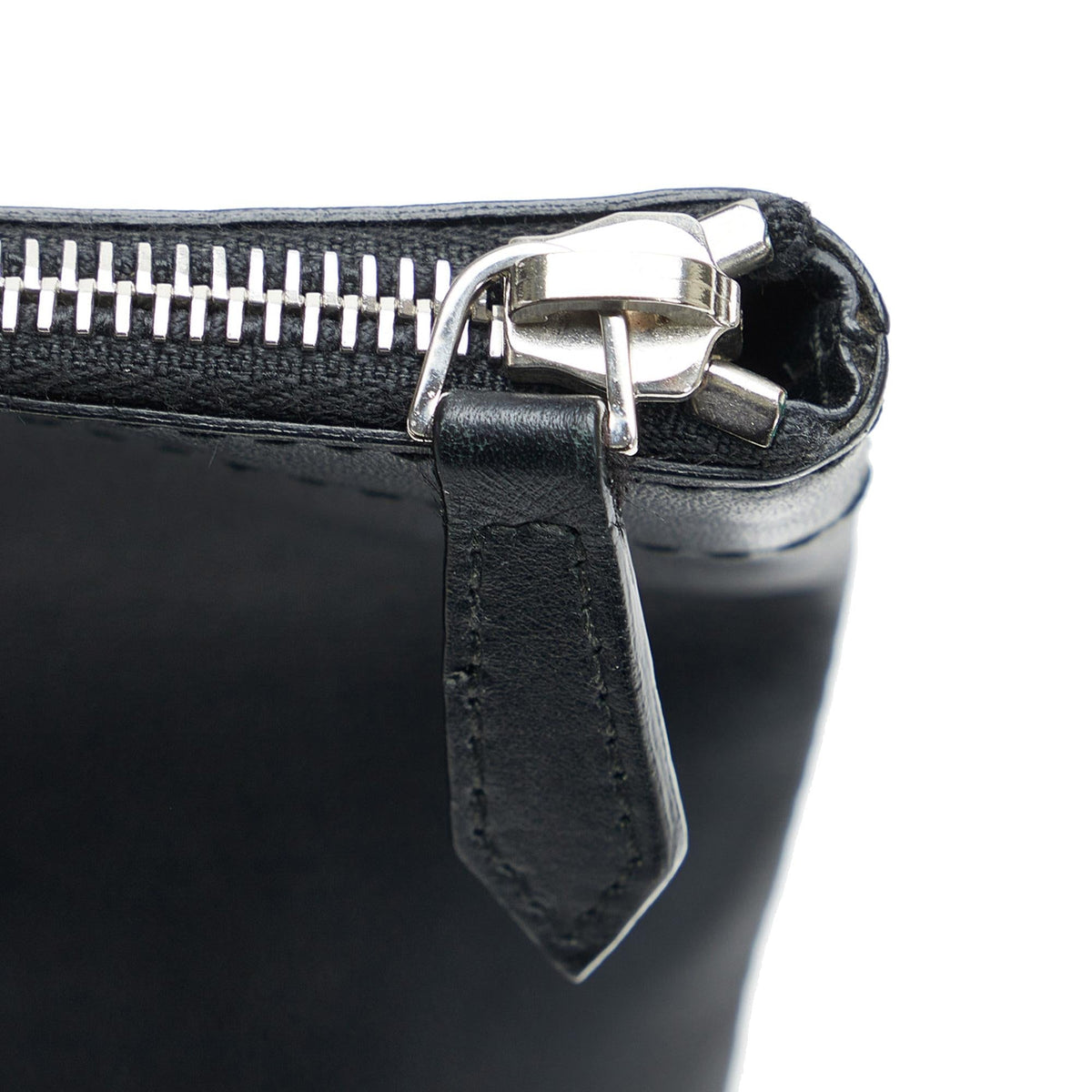 Balenciaga Punch Logo Navy Clip Clutch (SHG-8N4brT)