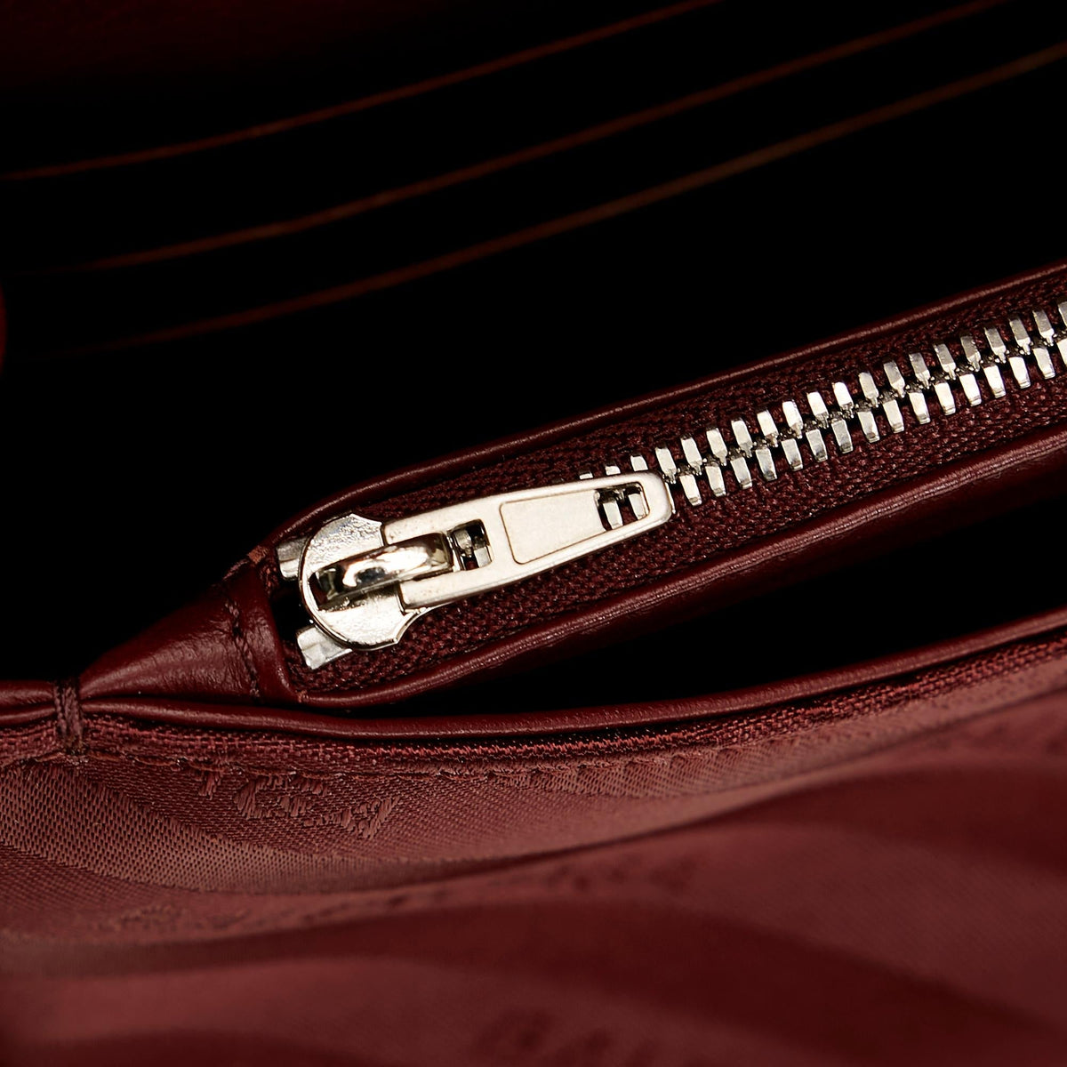 Balenciaga Satin Lock Round S (SHG-37476)