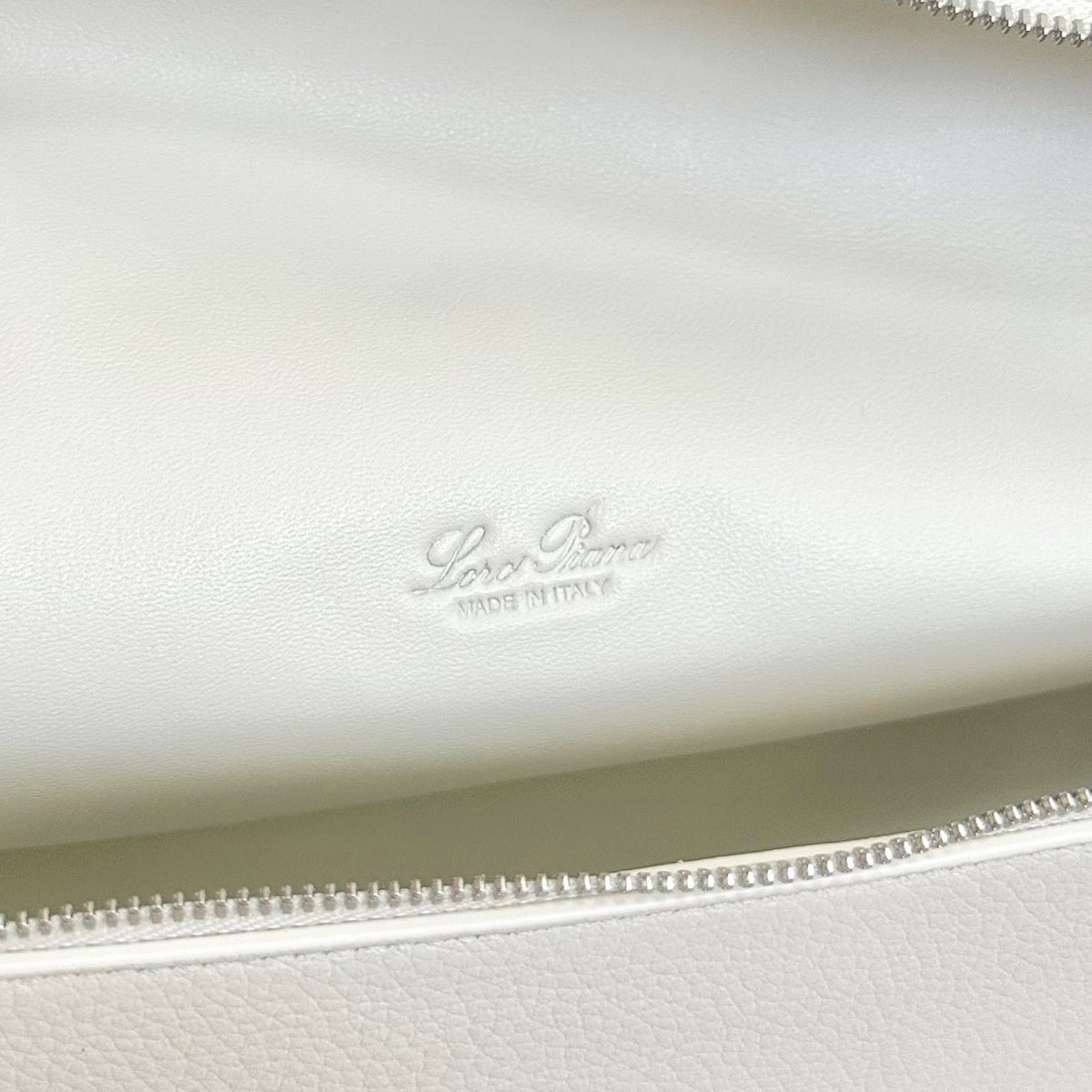LORO P EXTRA POUCH L27