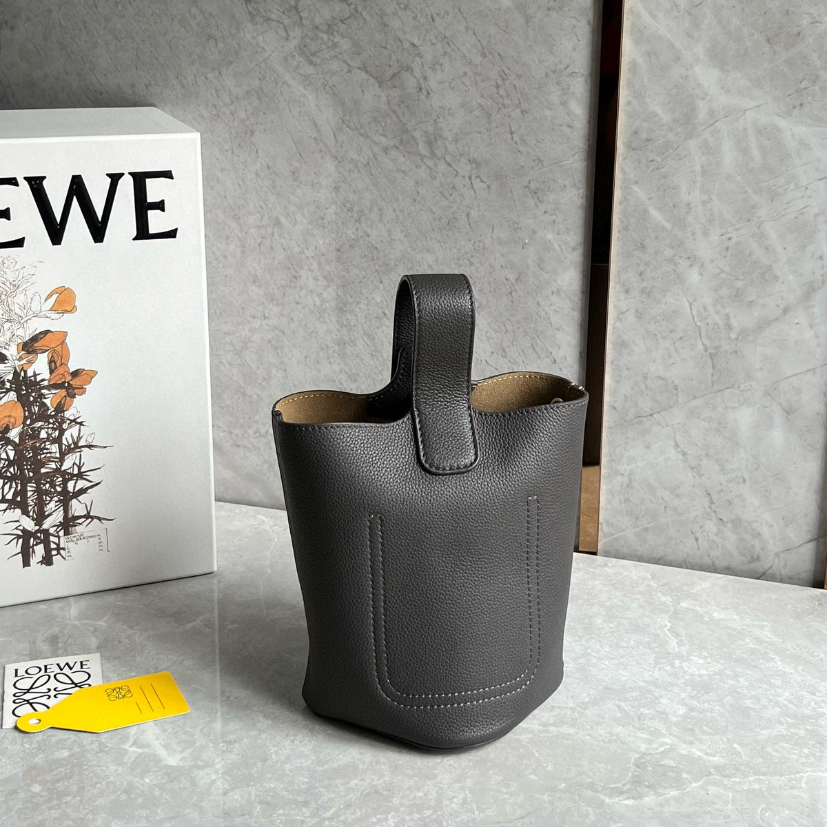 LOEW MINI PEBBLE BUCKET BAG