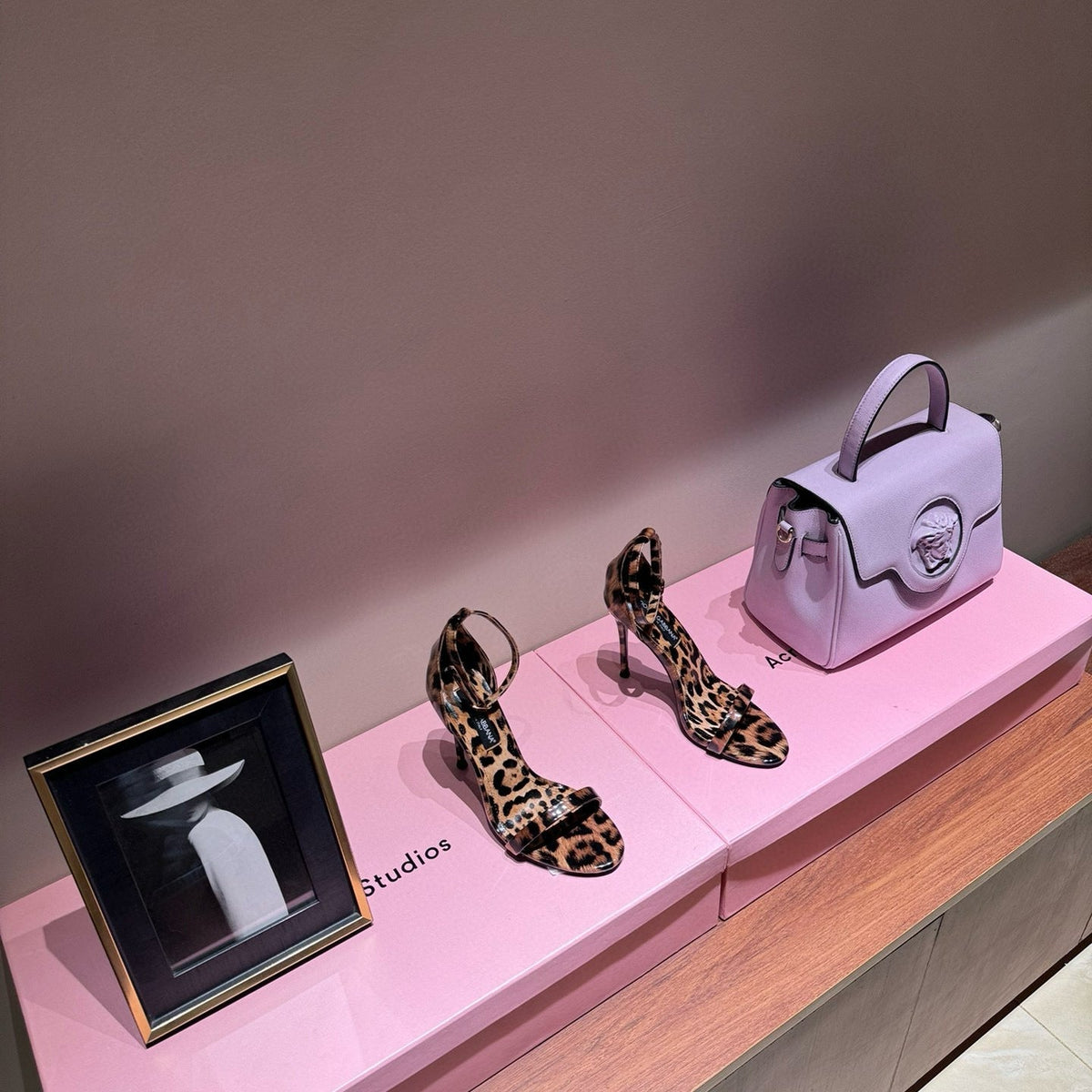 D&G HEELS