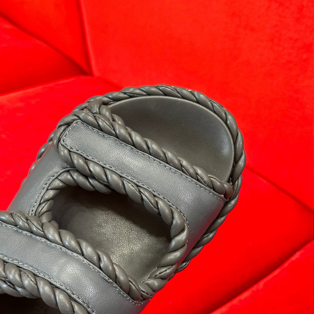 BV SANDALS