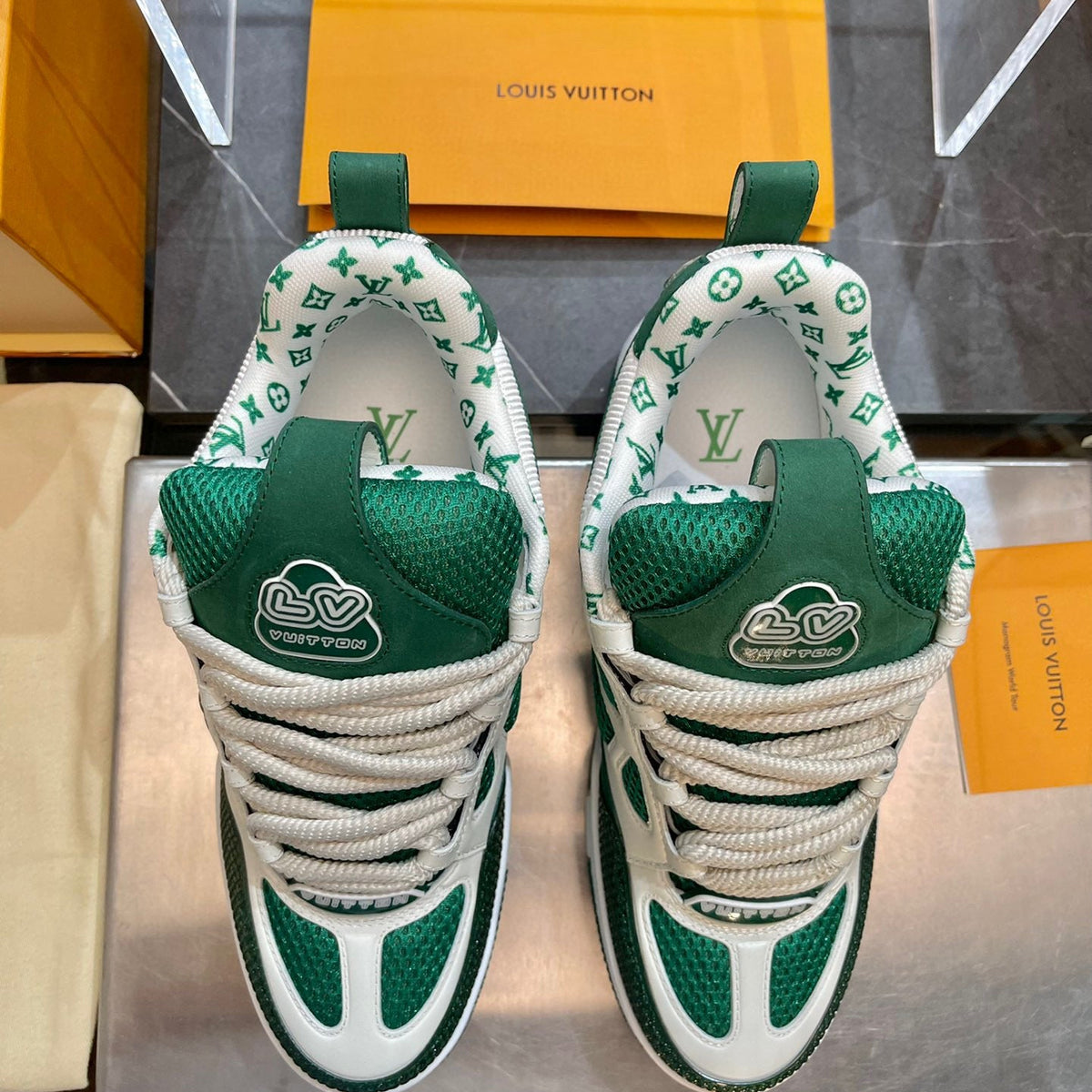 LOU TRAINERS