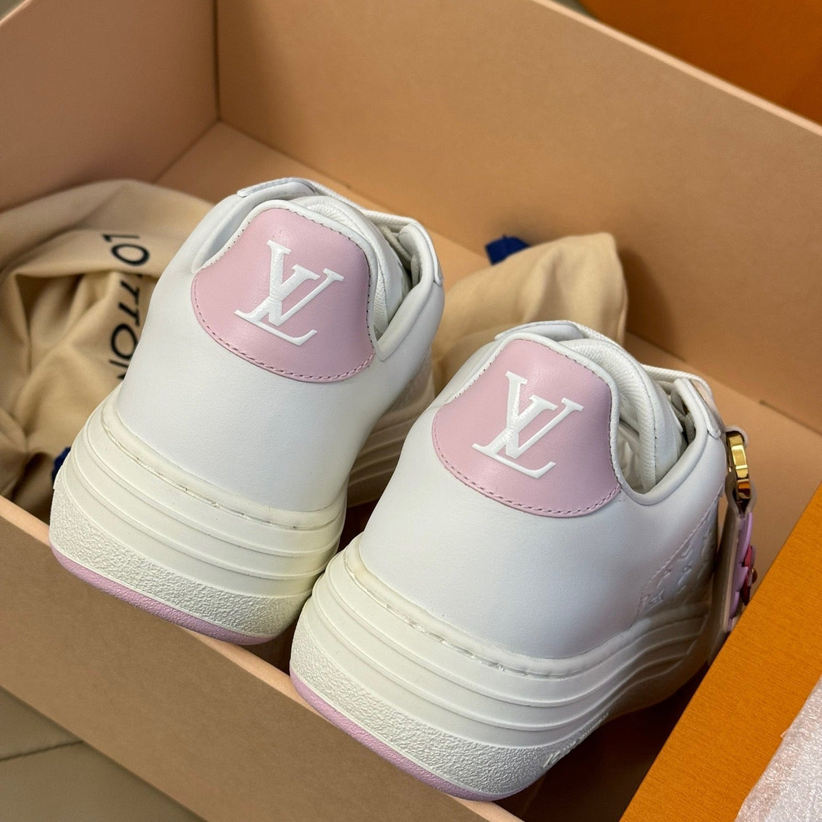 LOU TRAINERS