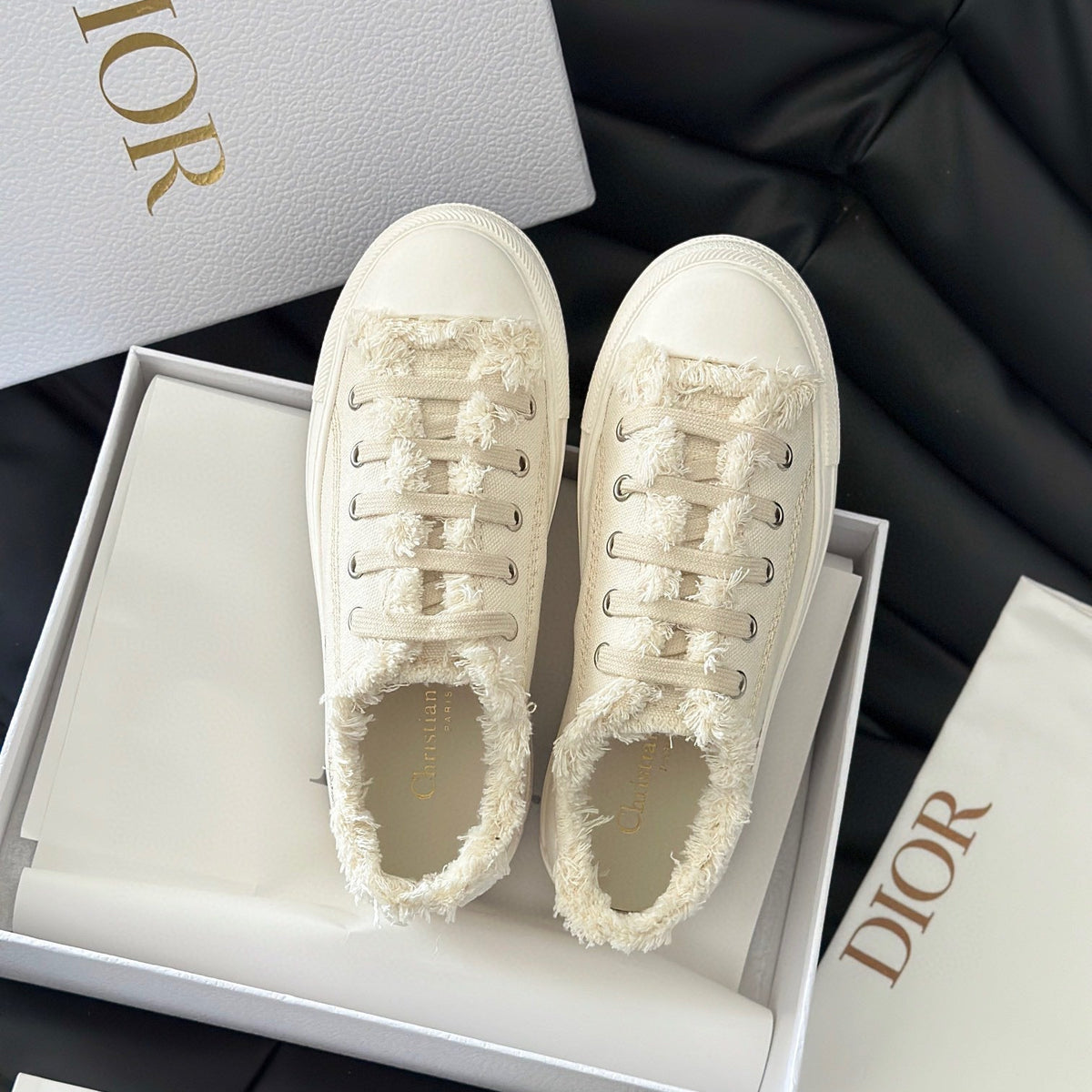 CD WALKIN SNEAKER