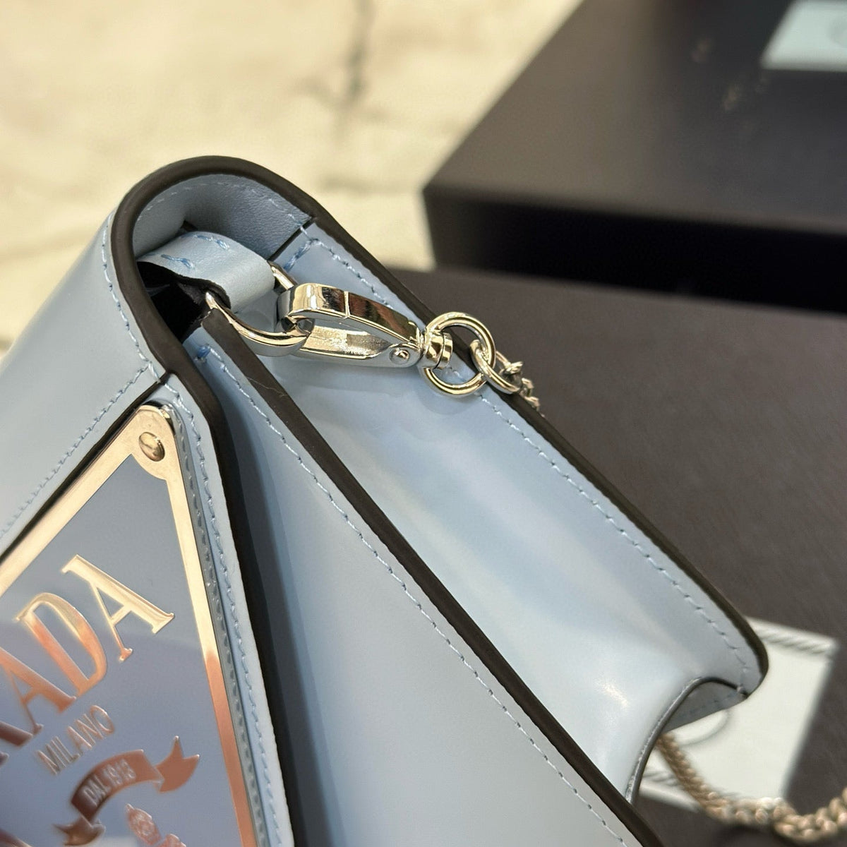 PD TRIANGLE LOGO BUFFED SHOULDER BAG