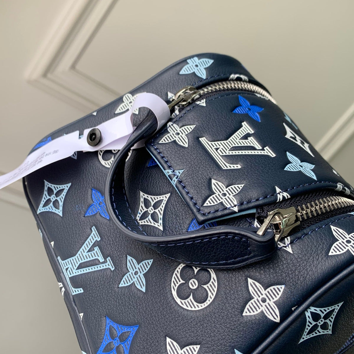 LOU DOPP KIT TOILETRY BAG