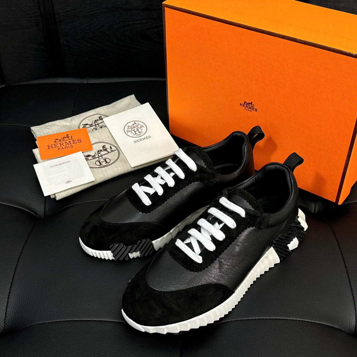 HERM BOUNCING SNEAKERS