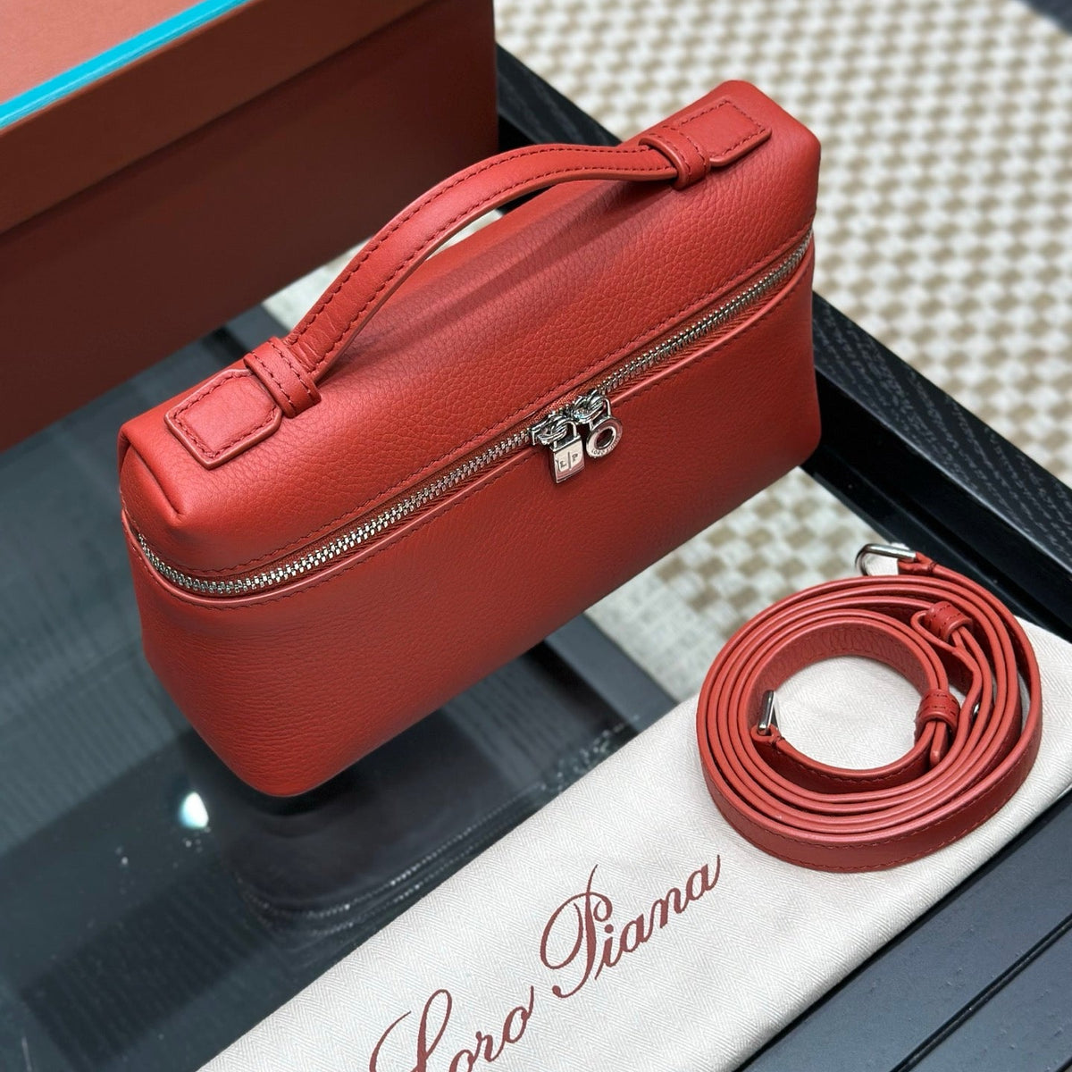 LORO P EXTRA POCKET L19 BAG