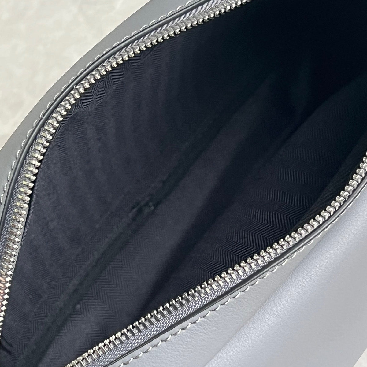 LOEW XS MILITARY MESSENGER BAG