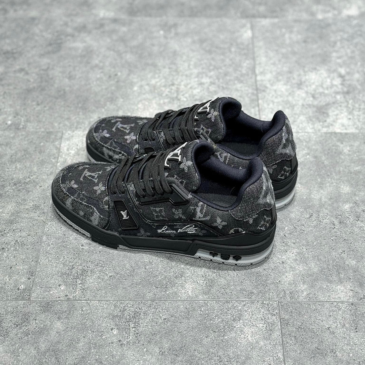LOU TRAINERS
