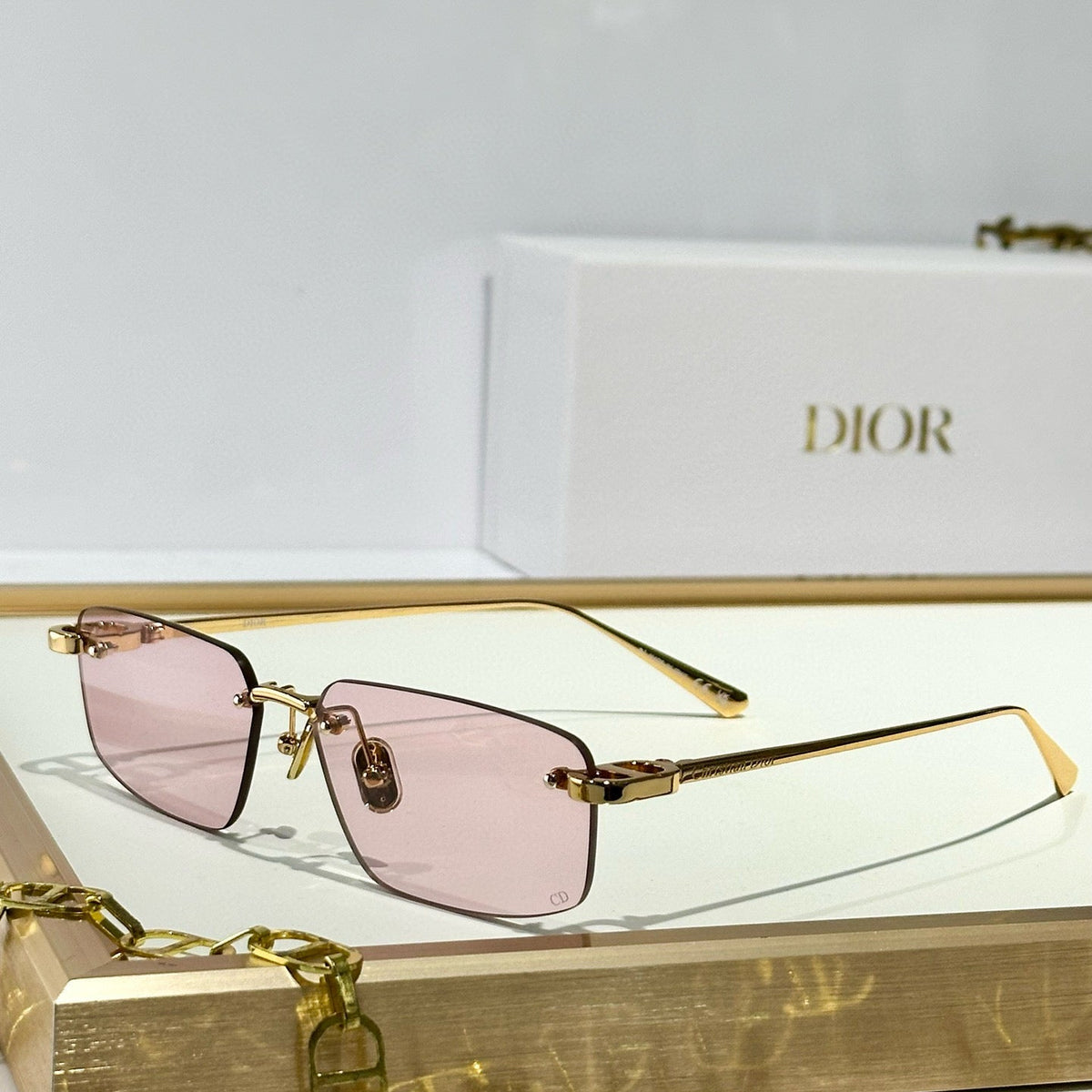 CD SUNGLASSES