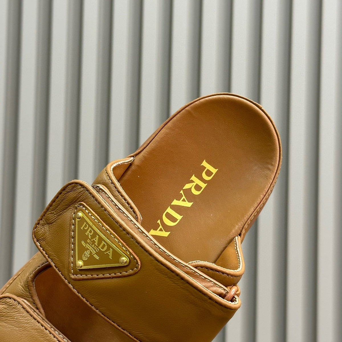 PD NAPPA LEATHER SLIDES