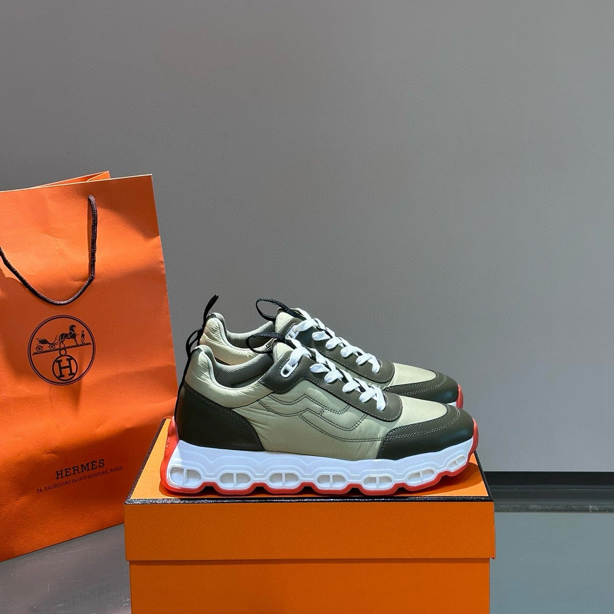 HERM IMPULSE SNEAKER