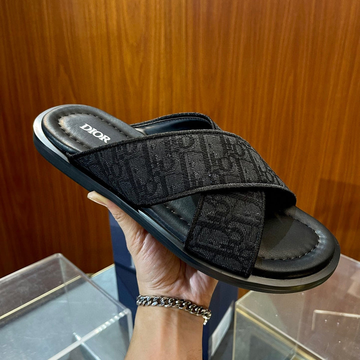CD ALIAS SANDALS