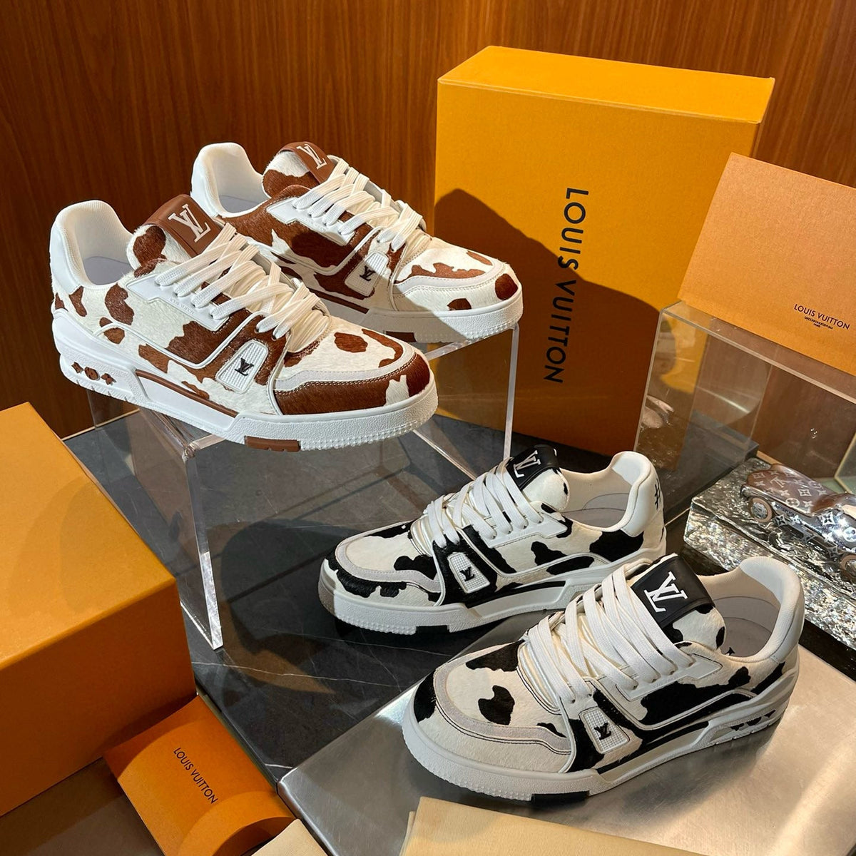 LOU TRAINERS