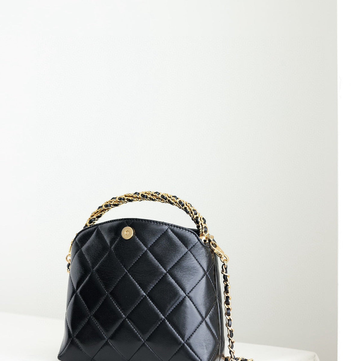 CC 24B HOBO BAG
