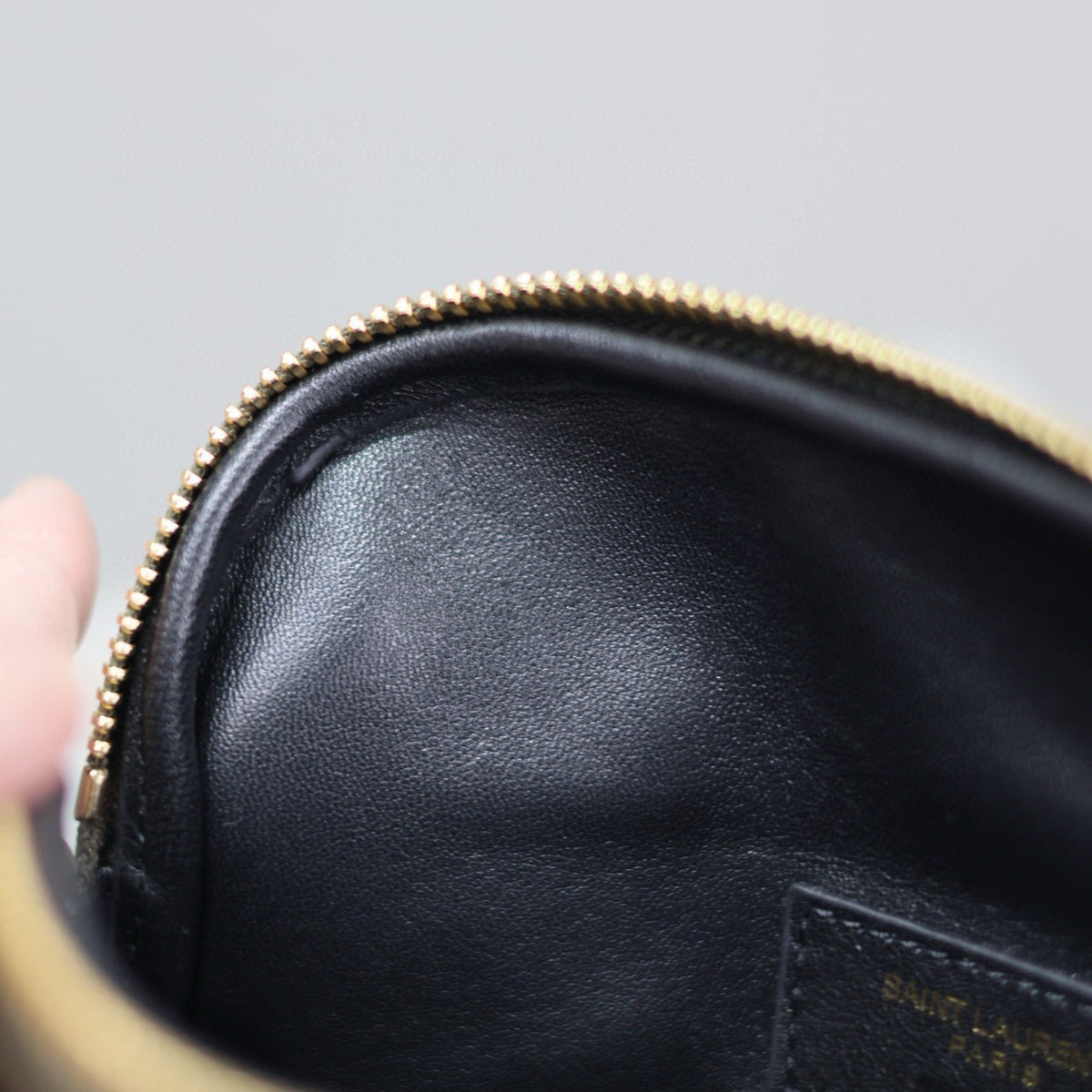 SL GABY POUCH
