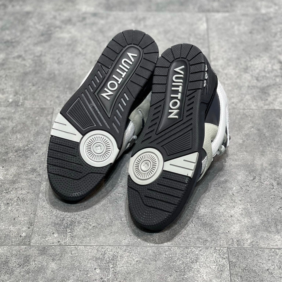 LOU TRAINERS