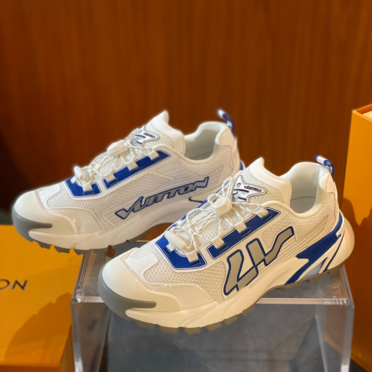 LOU RUNNER TATIC SNEAKER