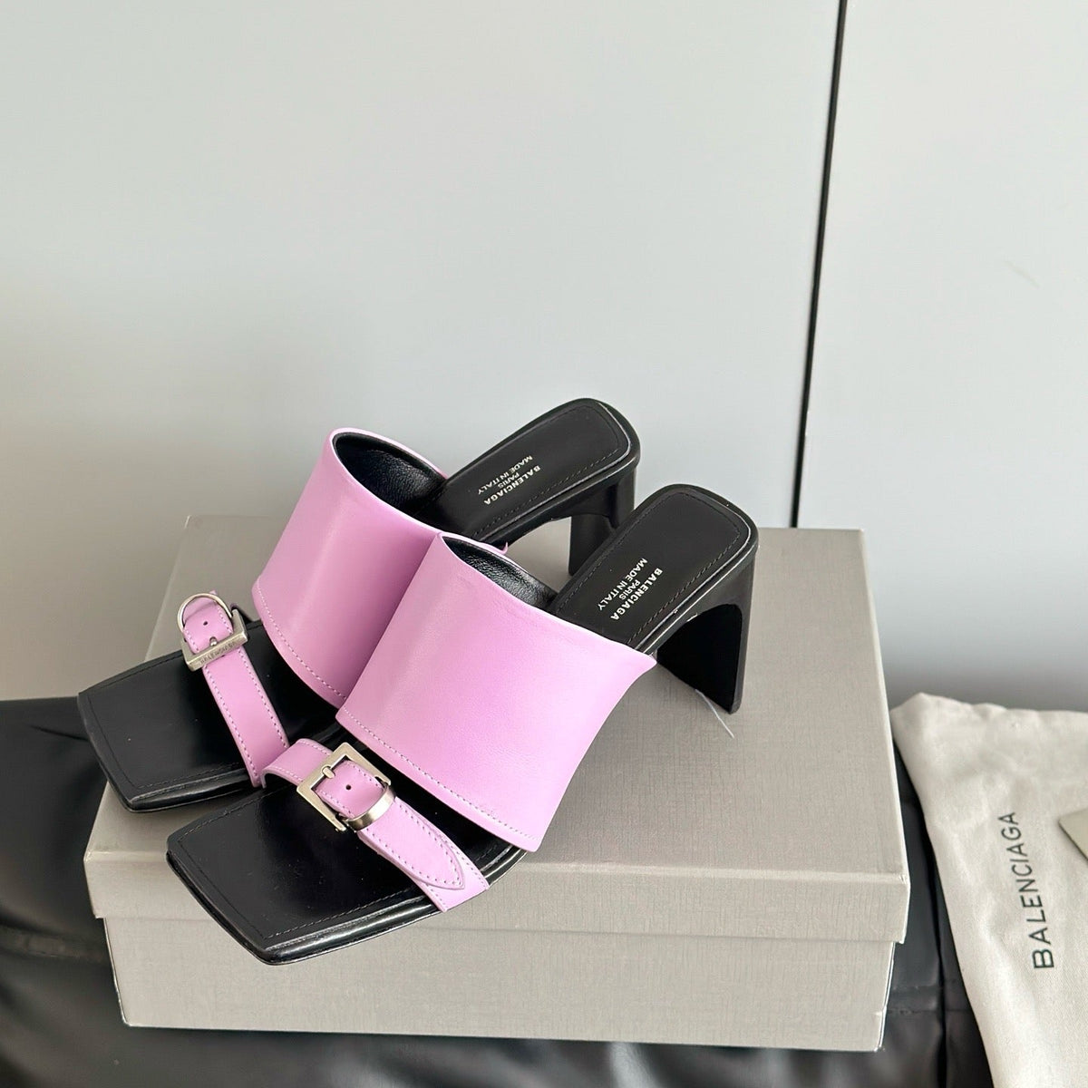 BAL HEELS