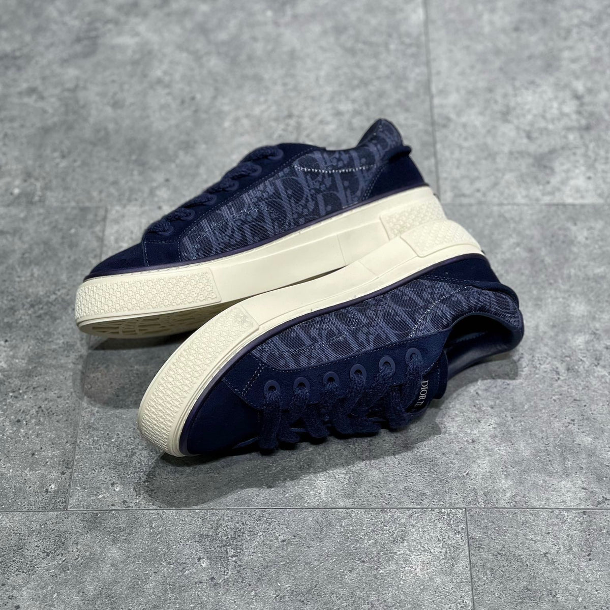 CD B33 SNEAKER