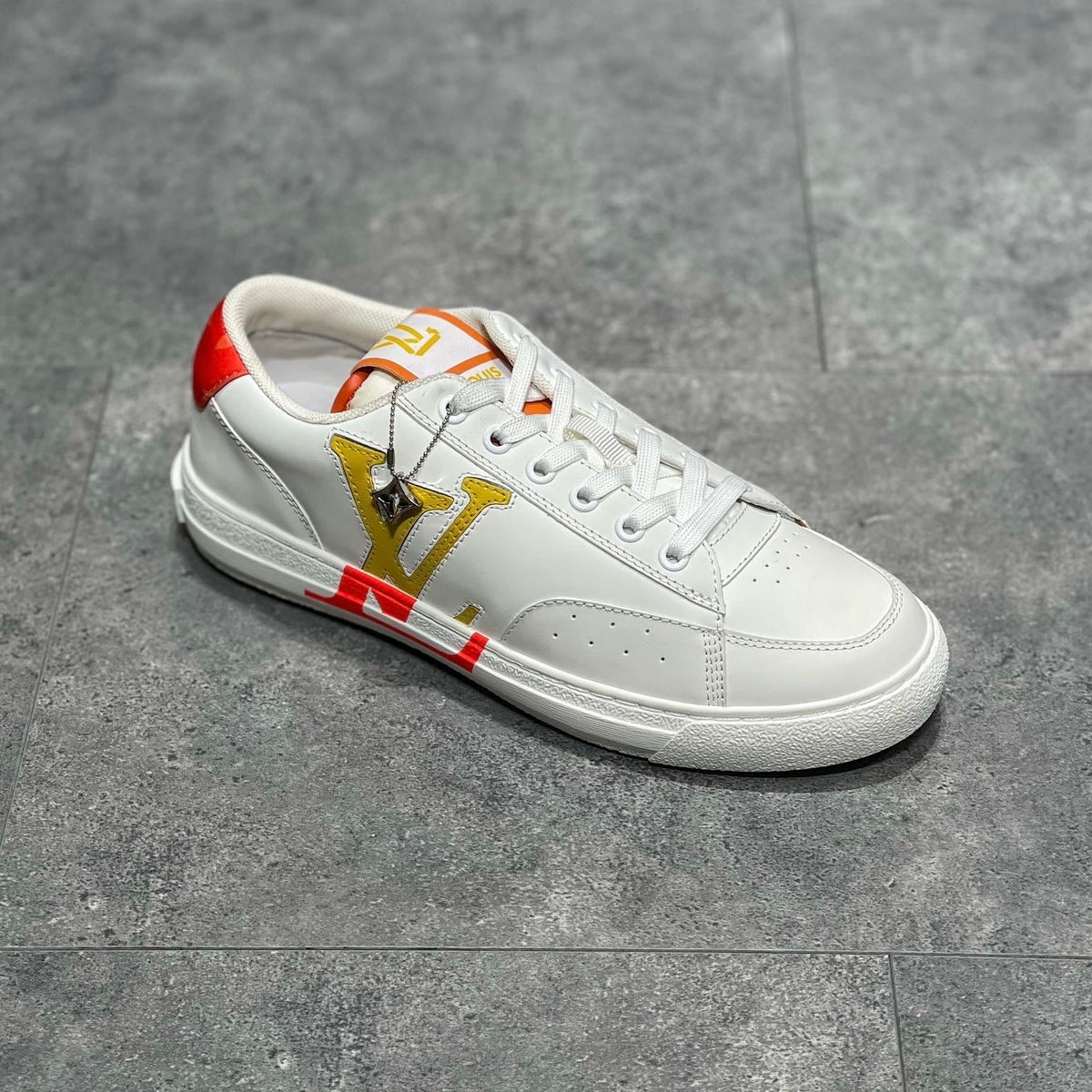 LOU TRAINERS