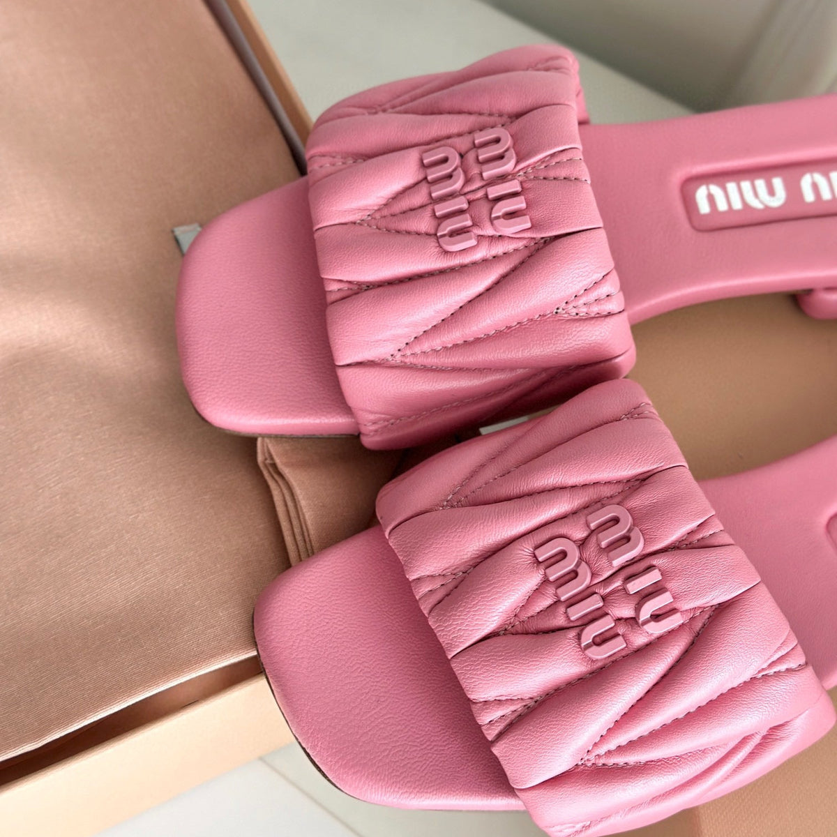 MIU M SANDALS