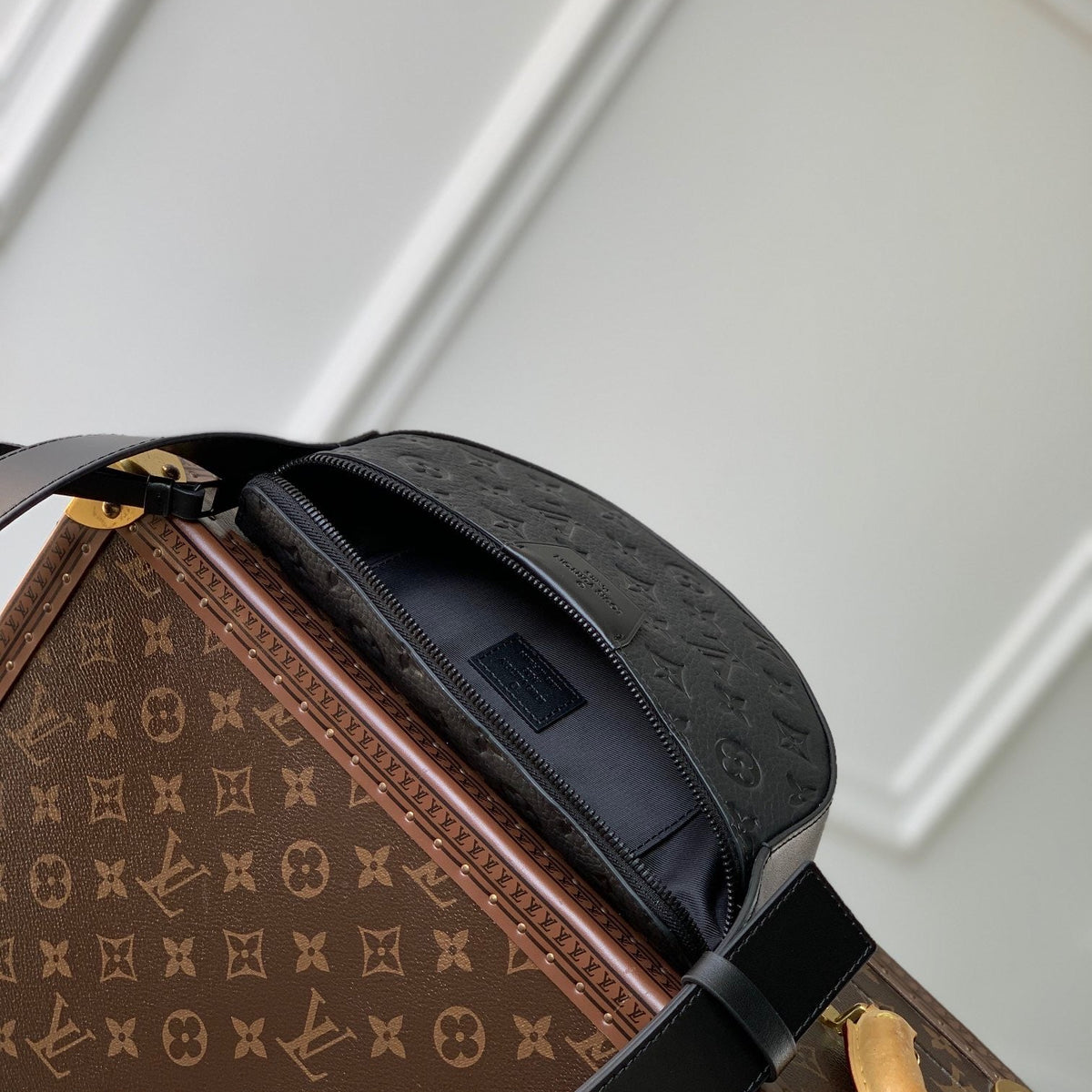 LOU MOON BAG