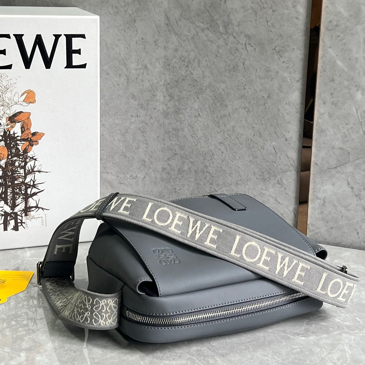 LOEW XS MILITARY MESSENGER BAG