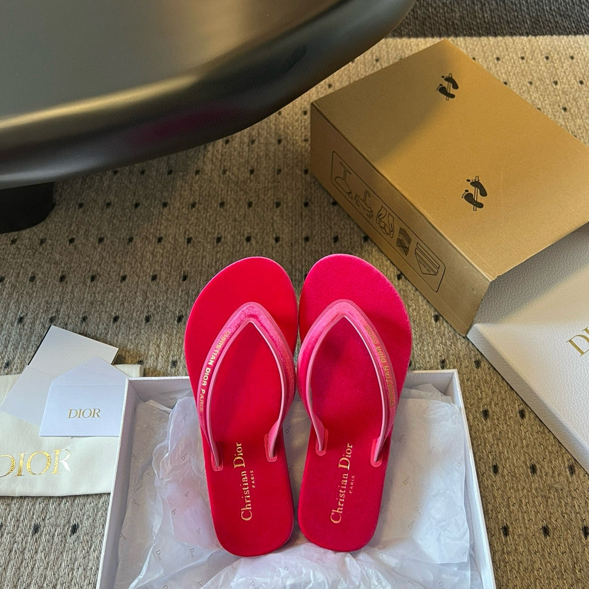 CD THONG SANDAL