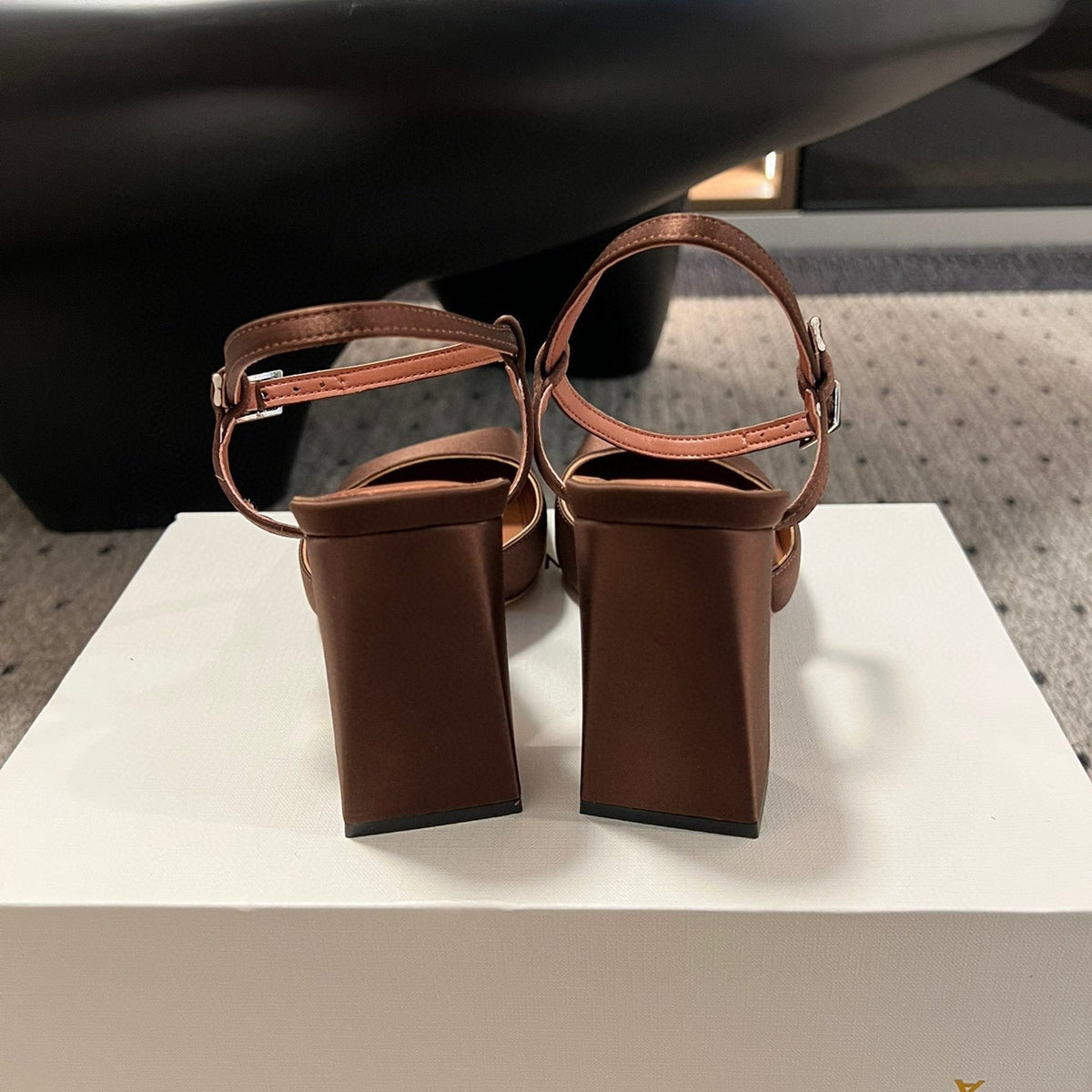 AMINA M HEELS
