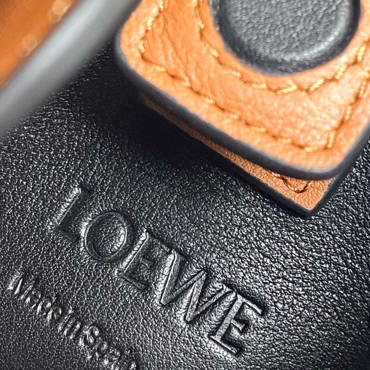 LOEW ELEPHANT POCKET BAG