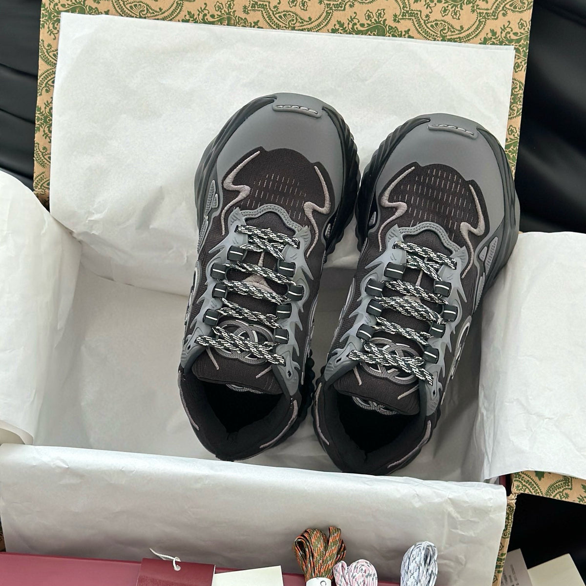 GG RIPPLE TRAINERS