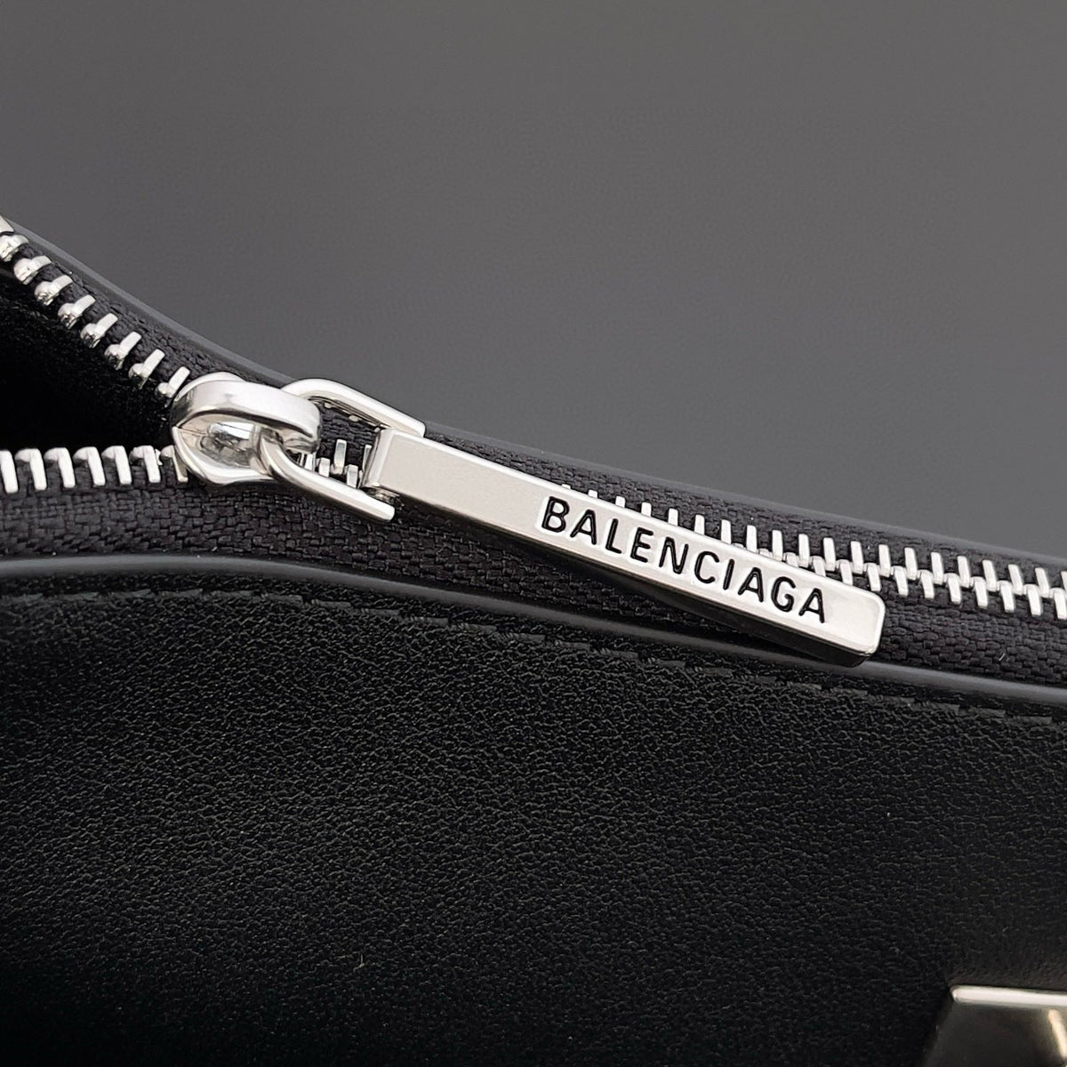 BAL RODEO SLING BAG