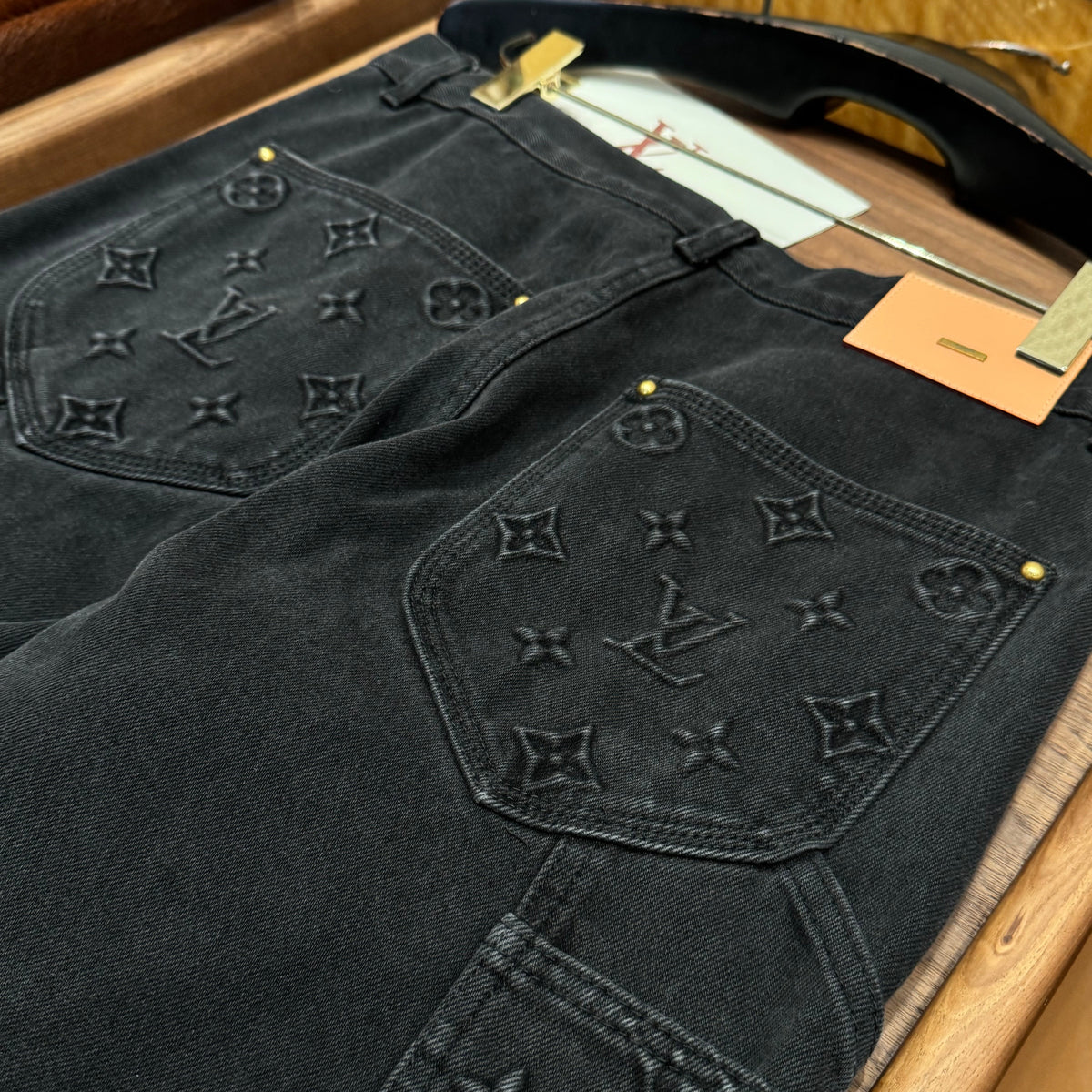 LOU JEANS
