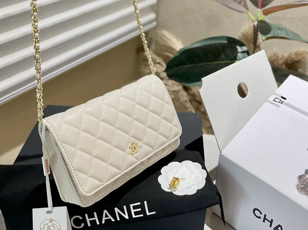 CC WALLET ON CHAIN WOC WHITE 19CM