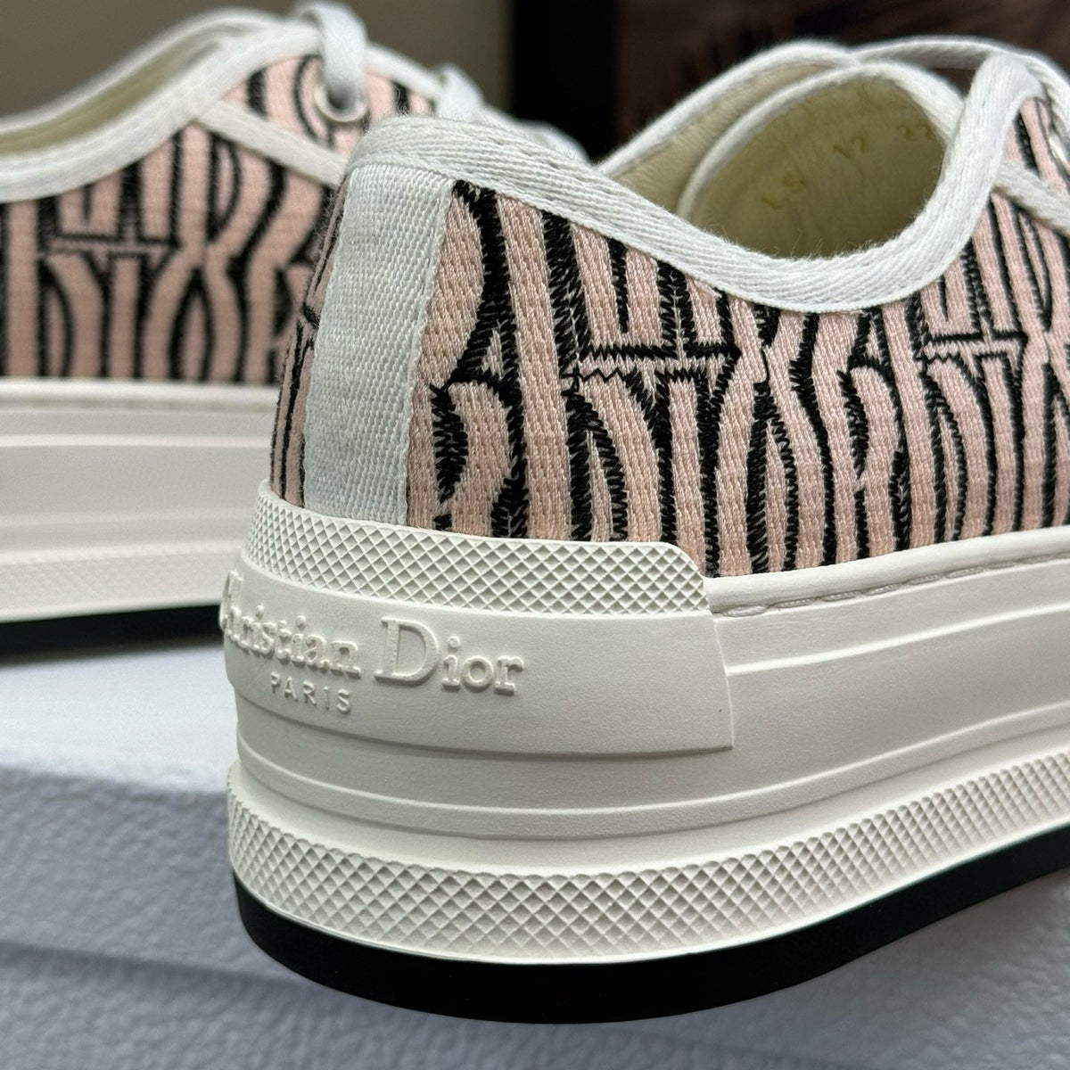 CD PLATFORM SNEAKER