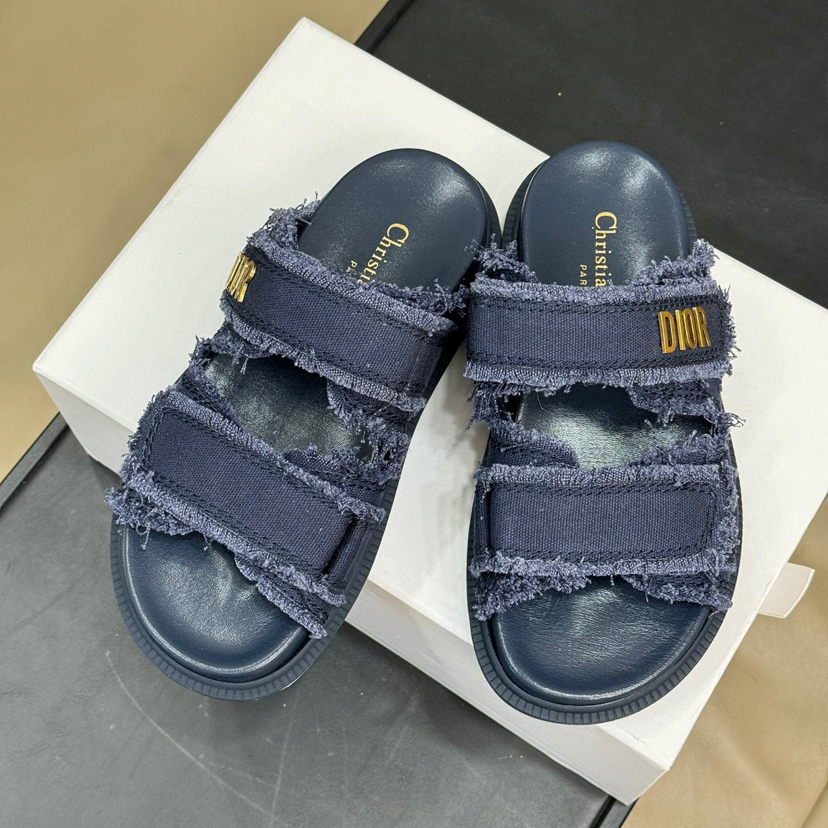 CD SANDALS