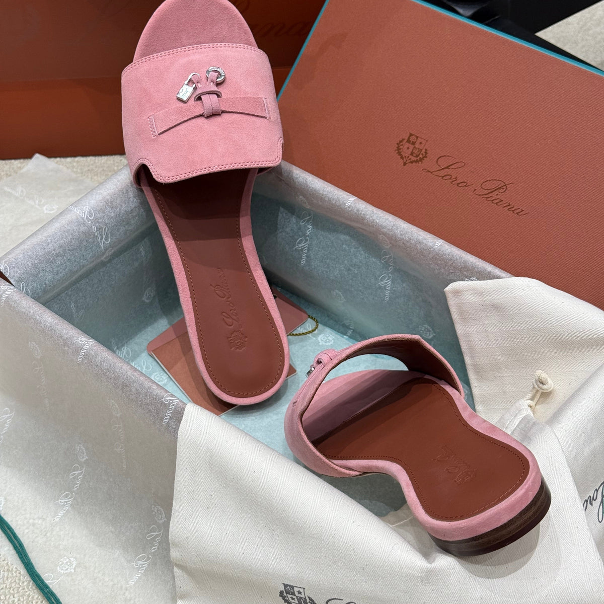LORO P SUMMER CHARM SLIPPER