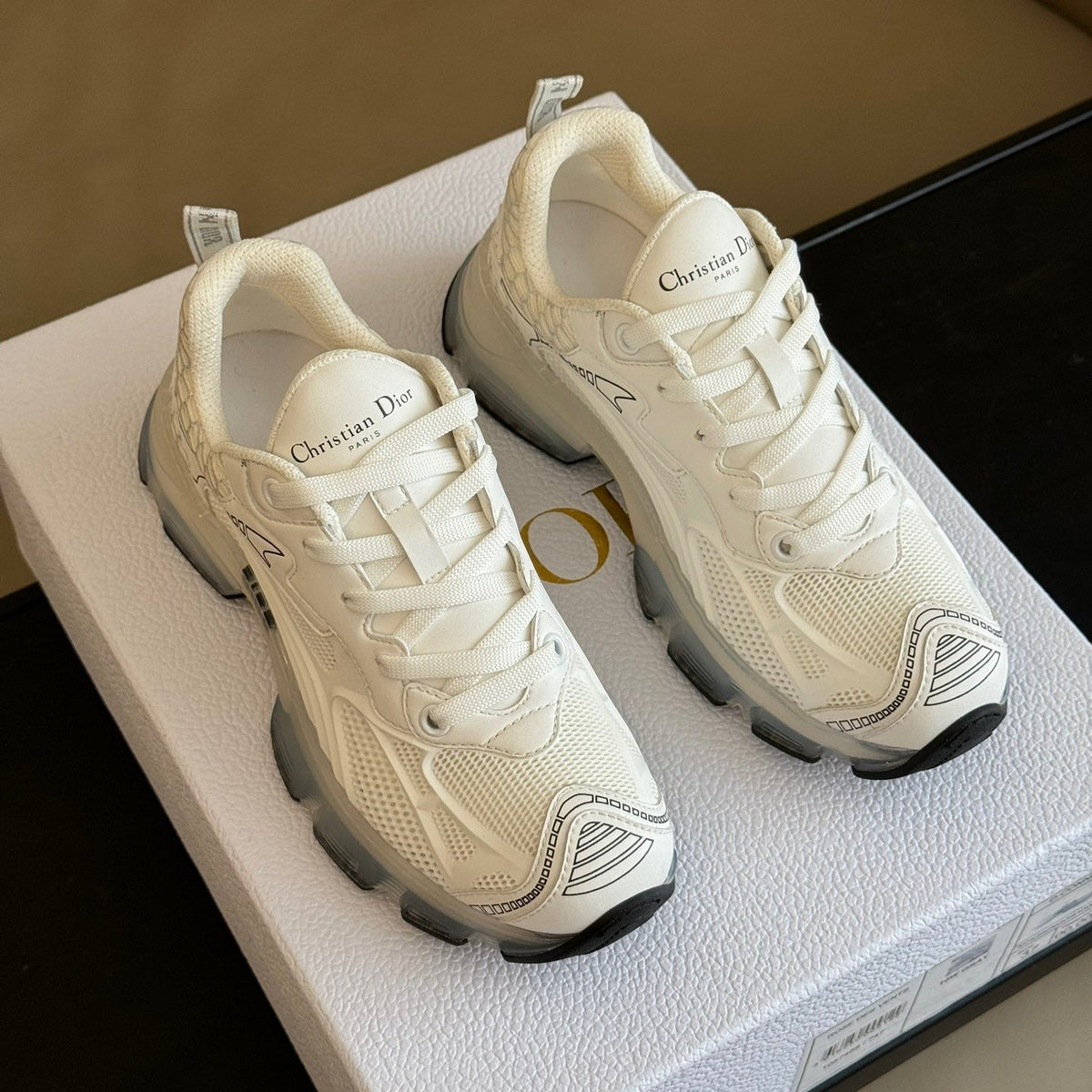 CD VIBE SNEAKERS