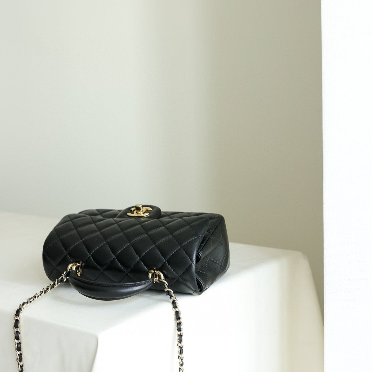 CC CLASSIC FLAP MINI BAG