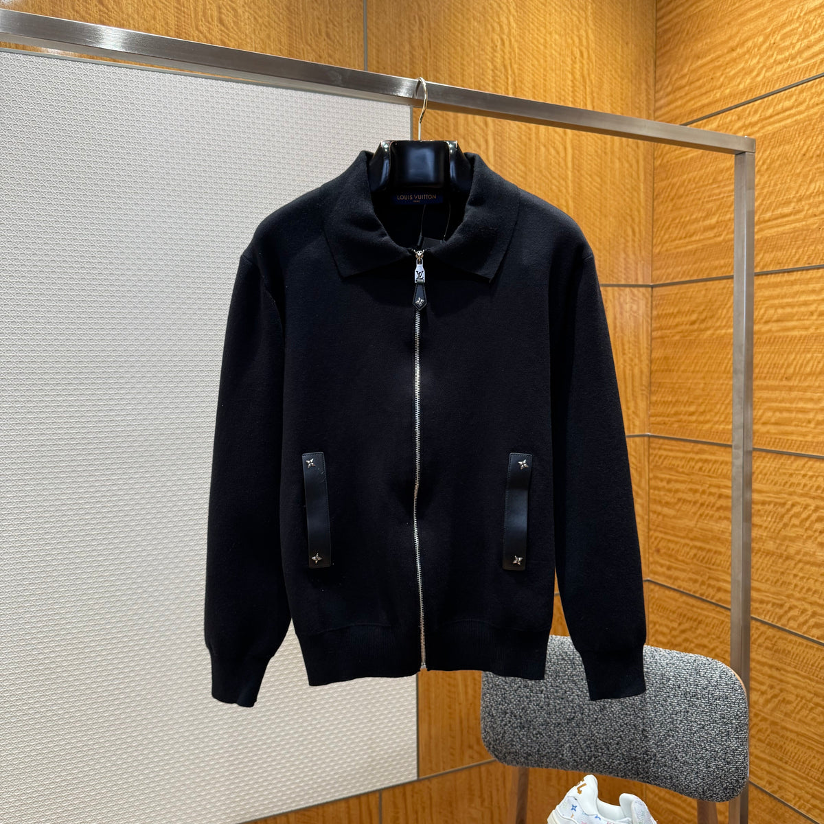 LOU ZIP CARDIGAN