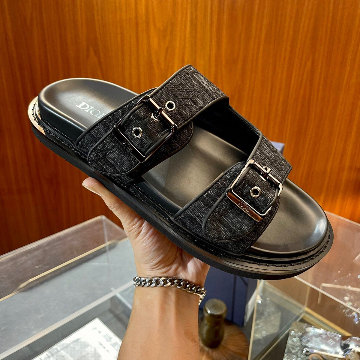 CD AQUA SANDALS