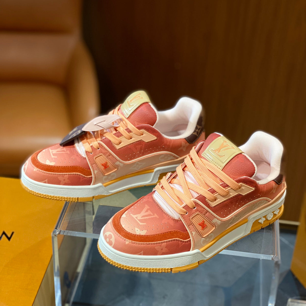 LOU SNEAKERS