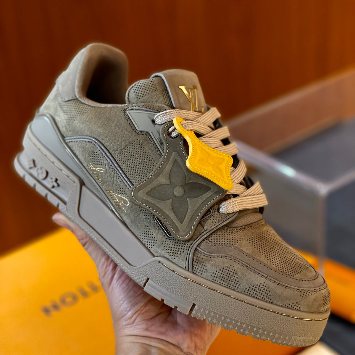 LOU TRAINERS