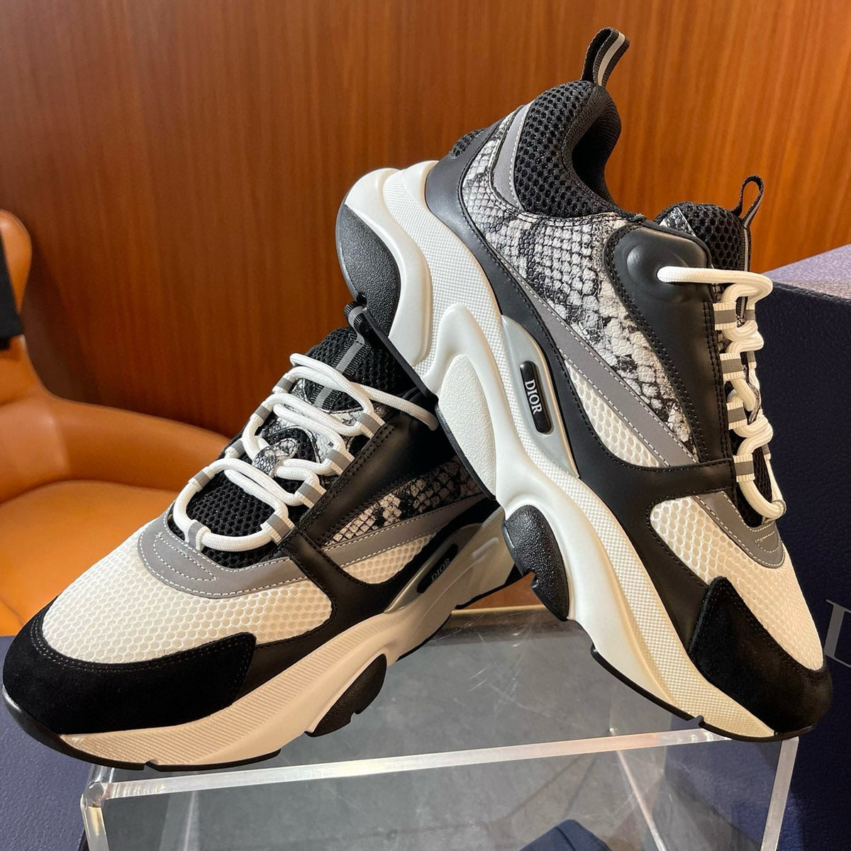 CD B22 SNEAKERS