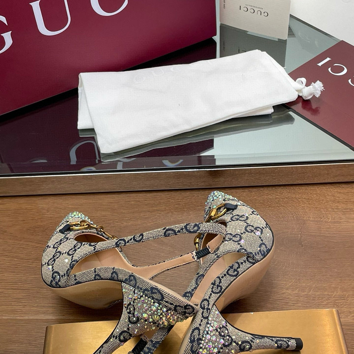 GG HEELS